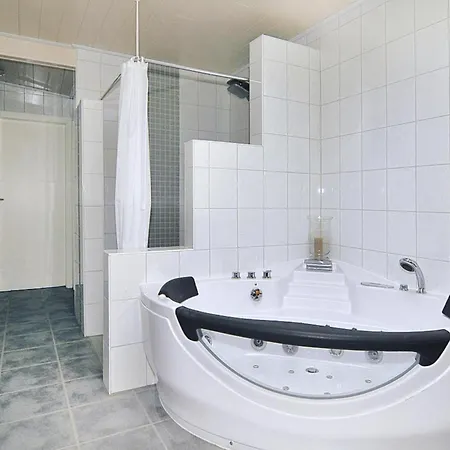 Casa vacanze Doppelhaushaelfte, Friedrichskoog-spitze, Cleaning Included Friedrichskoog-Spitze